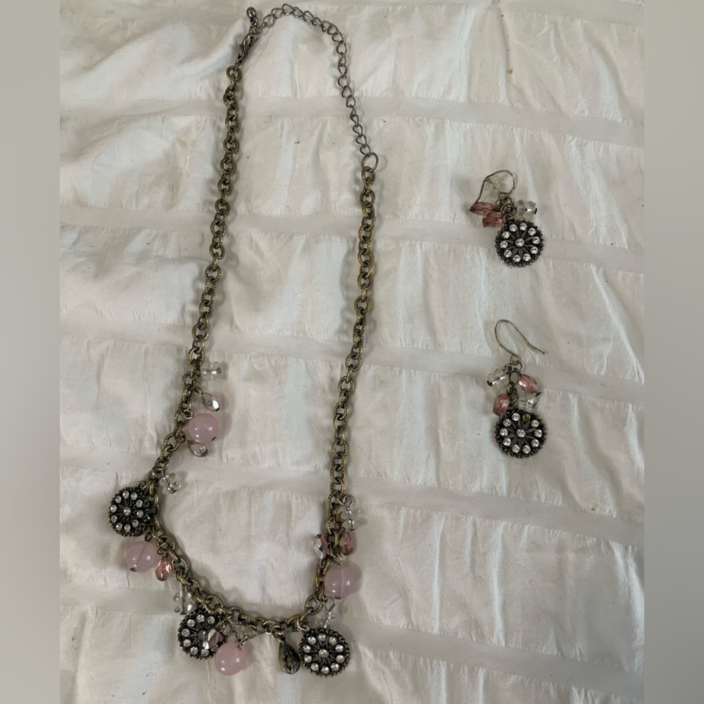 Elegant Pink and Silver Necklace and Earring Set - Picture 8 of 13